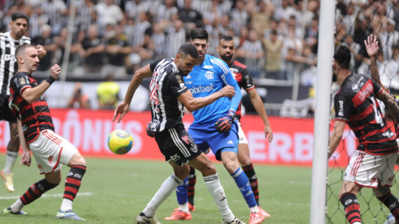 Alan Kardec marcou o último gol do Atlético na temporada, mas perdeu chance incrível na final da Copa do Brasil (foto: Alexandre Guzanshe/EM/DA.Press)