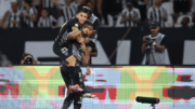 Jogadores do Botafogo comemorando gol sobre o Vasco (foto: Vitor Silva/Botafogo)