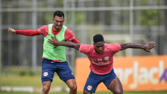 Bragantino treinando para jogo contra o Cruzeiro (foto: Ari Ferreira/RB Bragantino)