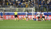 David Luiz fez gol de falta surpreendente no Independência (foto: Ramon Lisboa/EM D.A Press)