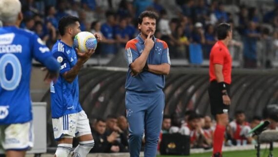 Diniz, técnico (foto: Leandro Couri / EM DA PRESS)