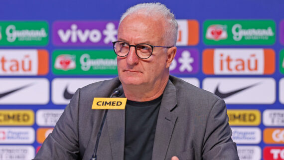 Dorival Júnior em entrevista coletiva pela Seleção Brasileira (foto: RAFAEL RIBEIRO/CBF)