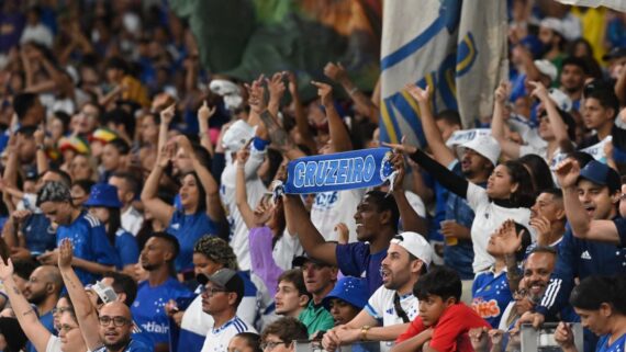 Restam três mil ingressos no setor exclusivo da torcida do Cruzeiro na final da Sul-Americana (foto: Leandro Couri/EM/D.A Press)