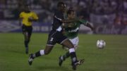 Jogo entre Guarani e Ponte Preta pelo Brasileirão de 2002 (foto: ELCIO ALVES/AAN)