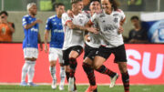 David Luiz comemora o gol da vitória do Flamengo sobre o Cruzeiro (foto: Ramon Lisboa/EM/D.A Press)