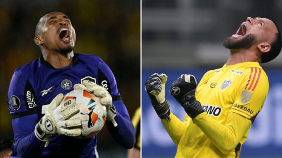 John e Everson, goleiros de Botafogo e Atlético (foto: Mauro PIMENTEL - JUAN MABROMATA / AFP)