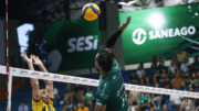 Jogadores de Praia Clube e Goiás, pela Superliga Masculina de Vôlei (foto: Karen Esportes/Goiás)