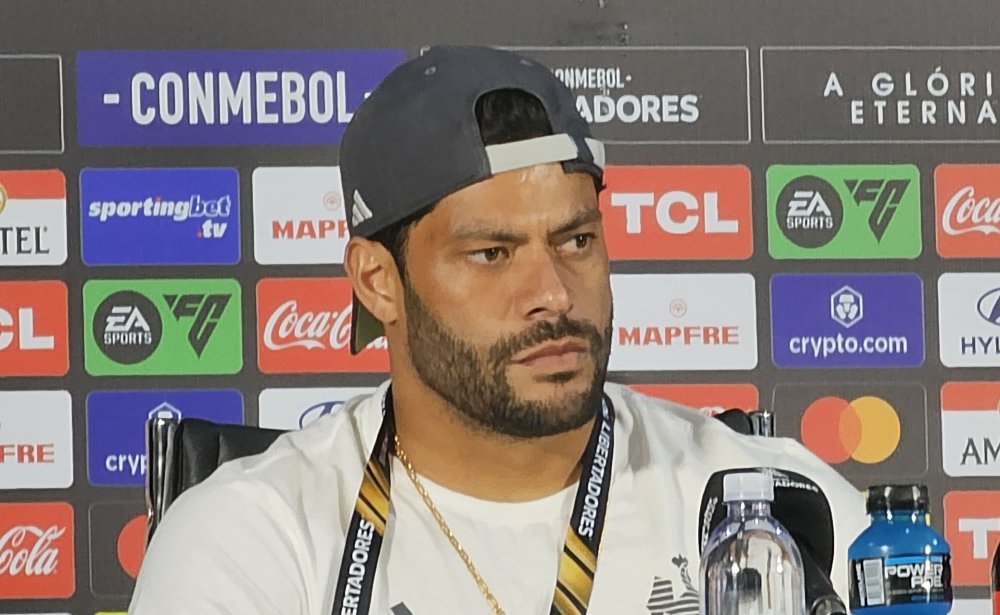Hulk, atacante do Atlético, durante entrevista coletiva em Buenos Aires (foto: Samuel Resende/No Ataque)