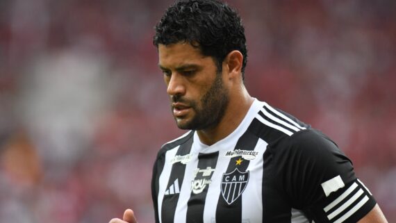 Hulk durante Flamengo x Atlético (foto: Alexandre Guzanshe/EM/D.A Press)