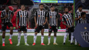 Jogadores do Atlético antes de jogo contra o Flamengo no Maracanã, pelo Brasileiro (foto: Pedro Souza/Atlético)