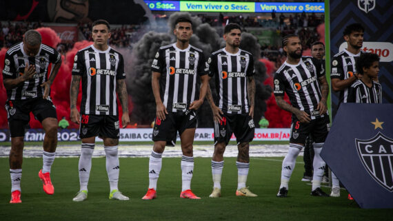 Jogadores do Atlético antes de jogo contra o Flamengo no Maracanã, pelo Brasileiro (foto: Pedro Souza/Atlético)