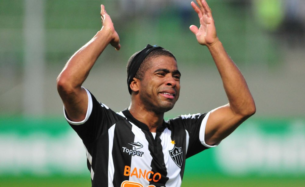 Júnior César, ex-lateral-esquerdo de Atlético e Flamengo (foto: Alexandre Guzanshe/EM/D.A Press)