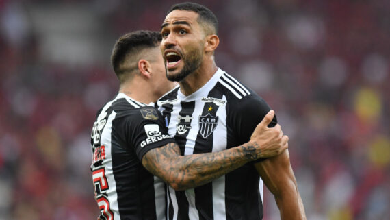 Kardec celebra gol do Atlético contra o Flamengo (foto: Alexandre Guzanshe/EM/DA.Press)