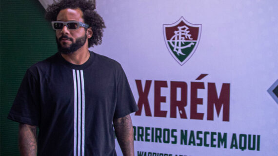 Marcelo foi homenageado pelo Fluminense no CT da base, em Xerém (RJ) (foto: Divulgação/Fluminense)