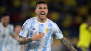 Paredes em ação pela Seleção Argentina (foto: RAUL ARBOLEDA / AFP)