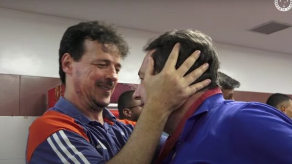 Fernando Diniz e Pedrinho, técnico e dono do Cruzeiro (foto: Reprodução/Cruzeiro)