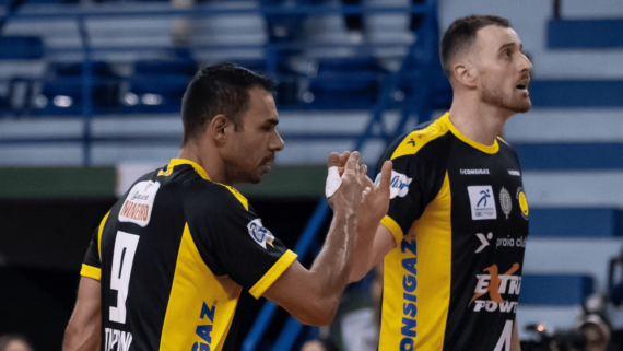 Temponi e Franco, jogadores de vôlei do Praia Clube (foto: Bruno Cunha/Praia Clube)