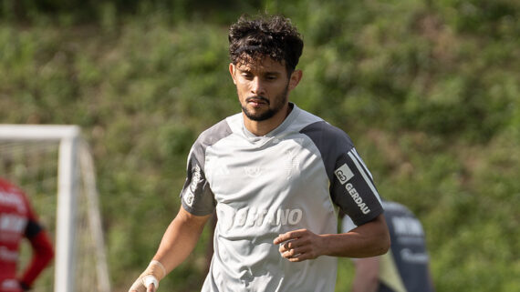 Gustavo Scarpa, meio-campista do Atlético, durante treinamento na Cidade do Galo (foto: Daniela Veiga/Atlético)