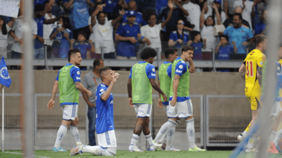 Jogadores do Cruzeiro (foto: Alexandre Guzanshe/EM/D.A Press)