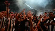 Torcida do Botafogo comemora título da Libertadores (foto: Pablo PORCIUNCULA / AFP)