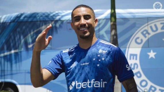 Christian em anúncio do Cruzeiro (foto: Divulgação/Cruzeiro)