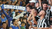 Torcida de Cruzeiro e Atlético (foto: Montagem de fotos de Alexandre Guzanshe/EM/D.A.Press)