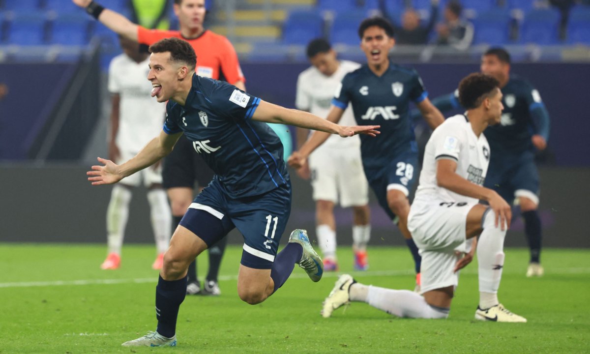 Botafogo e Pachuca em jogo da segunda fase do Intercontinental (foto: AFP)