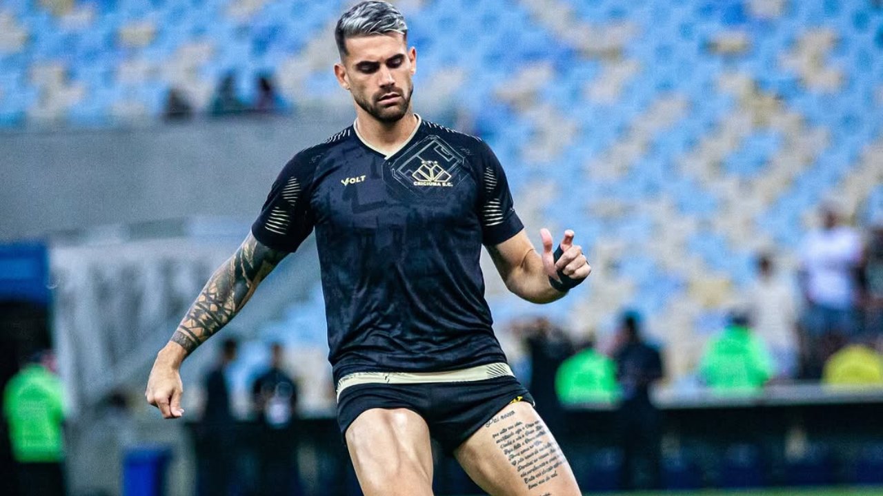 Felipe Vizeu, atacante do Criciúma (foto: Divulgação Criciúma / Cleiton Ramos)