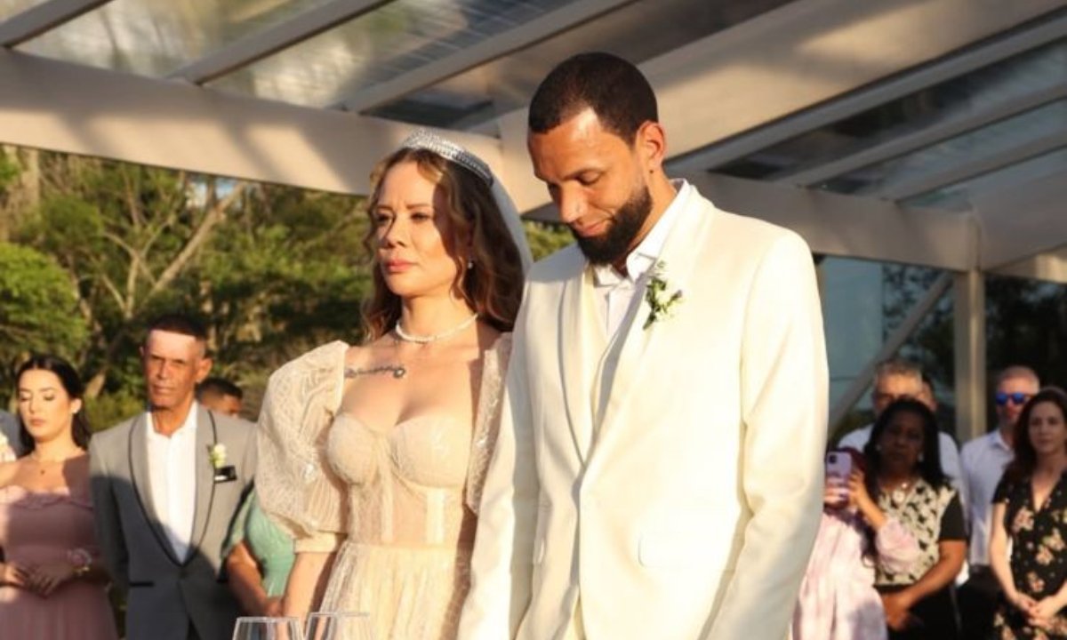 Everson e a esposa renovaram votos de casamento (foto: Reprodução)