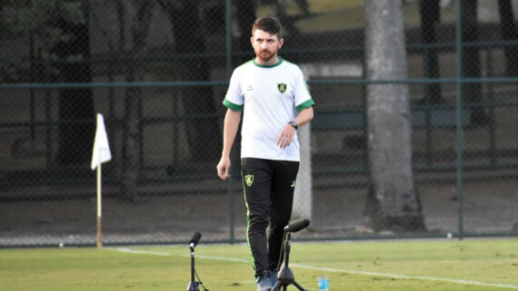 William Batista já treinou o Sub-20 do América (foto: Divulgação/William Batista)