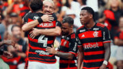 Jogadores do Flamengo comemoram gol contra Internacional (foto: Divulgação/Flamengo)