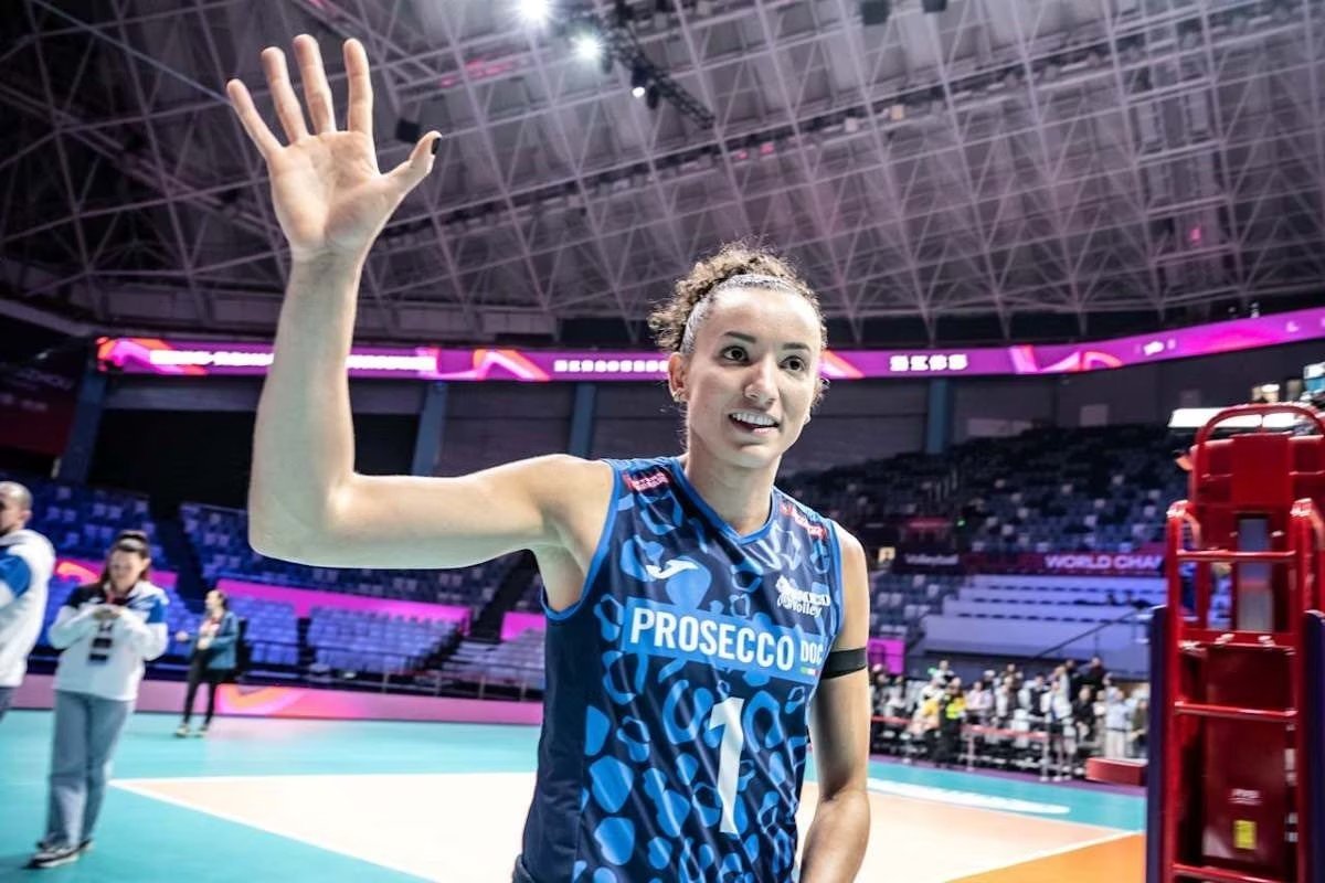 Gabi Guimarães em quadra pelo Conegliano (foto: FIVB/Divulgação)
