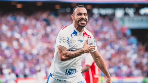 Moisés fez dois gols na vitória do Fortaleza sobre o Inter (foto: Mateus Lotif/FEC)