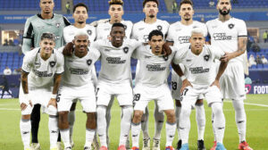 Botafogo 0 x 3 Pachuca. CBF e Conmebol conseguiram fazer com que um de seus afilhados jogasse um Mundial, em outro continente, 10 dias depois de decidir uma Libertadores e um Brasileirão. Vergonhoso, para dizer o mínimo! - Foto: Vitor Silva/Botafogo - Crédito: 