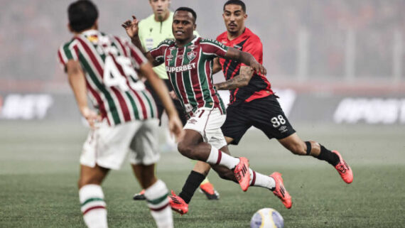 Arias (foto: Lucas Merçon/Fluminense)