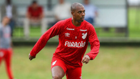 Fernandinho era um dos pilares do Athletico (foto: José Tramontin/athletico.com.br)