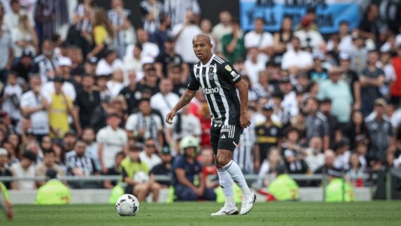 Lateral-direito Mariano em campo pelo Atlético (foto: Pedro Souza/Atlético)