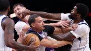 Naji Marshall e Jusuf Nurkić (foto: Chris Coduto/Getty Images/AFP)