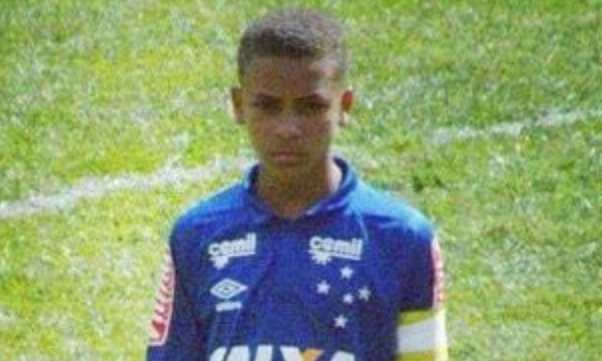 Rodriguinho em jogo pelo Cruzeiro na base (foto: Reprodução/Arquivo Pessoal)