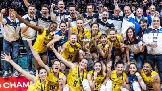 Foto da equipe do Conegliano, campeão do Mundial de Clubes Feminino de Vôlei de 2024 (foto: FIVB/Divulgação)