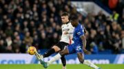 Andreas Pereira em campo pelo Fullham (foto: Glyn KIRK / AFP)