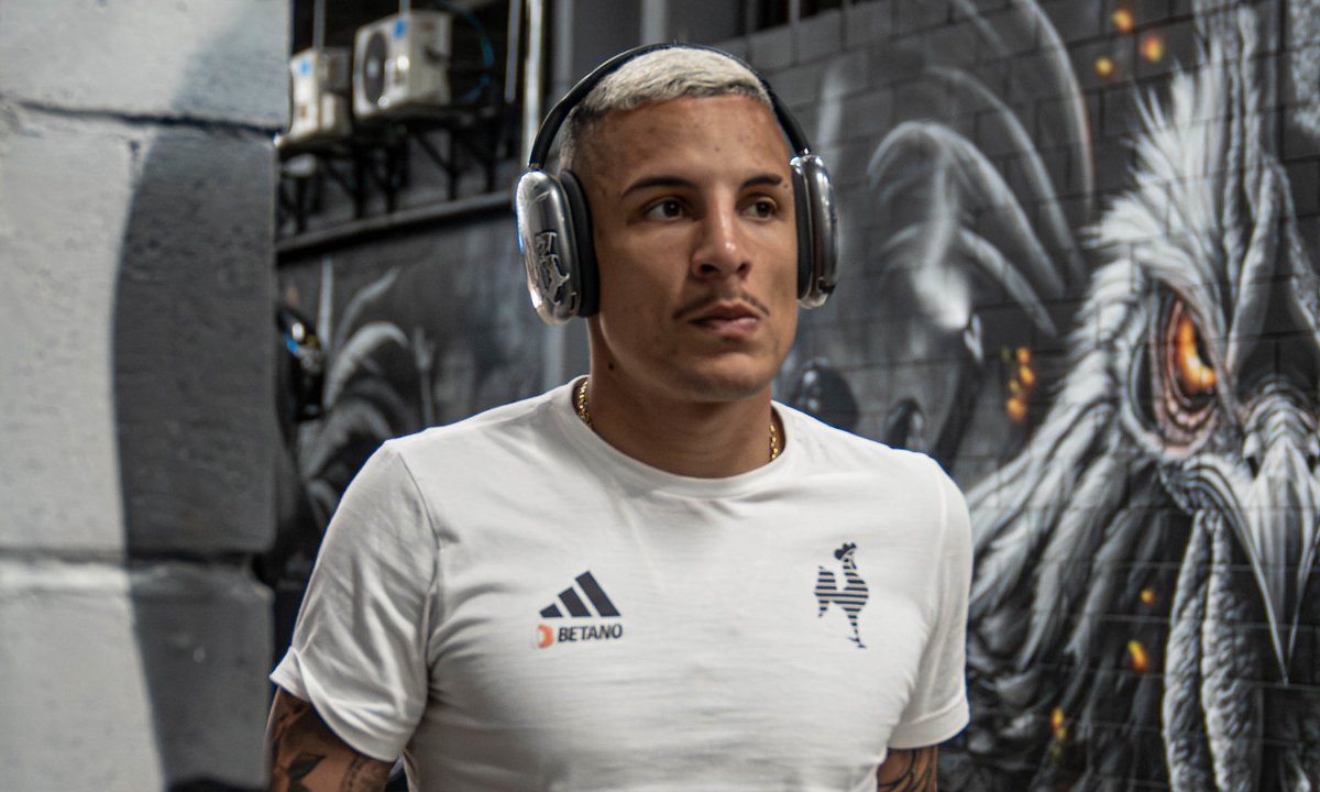 Arana antes de jogo do Atlético na Arena MRV (foto: Pedro Souza/Atlético)