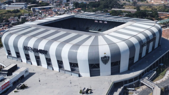 Vista aérea da Arena MRV, estádio do Clube Atlético Mineiro, no bairro Califórnia, em Belo Horizonte (foto: Leandro Couri/EM D.A Press)