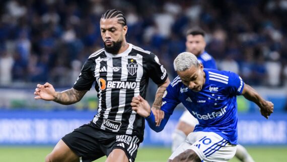 Atlético e Cruzeiro em clássico no Mineirão (foto: Gustavo Aleixo/Cruzeiro)