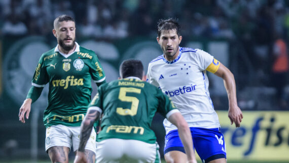 Palmeiras contra Cruzeiro no Brasileirão (foto: Gustavo Aleixo/Cruzeiro)