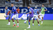 William, lateral-direito do Cruzeiro, em aquecimento antes de duelo com o Palmeiras, pelo Brasileiro (foto: Gustavo Aleixo/Cruzeiro)