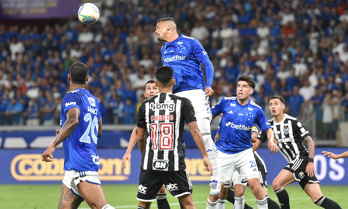 Lance do jogo entre Cruzeiro e Atlético no dia 10 de agosto de 2024 pela 22ª rodada do Campeonato Brasileiro (foto: Ramon Lisboa/EM/D.A Press)