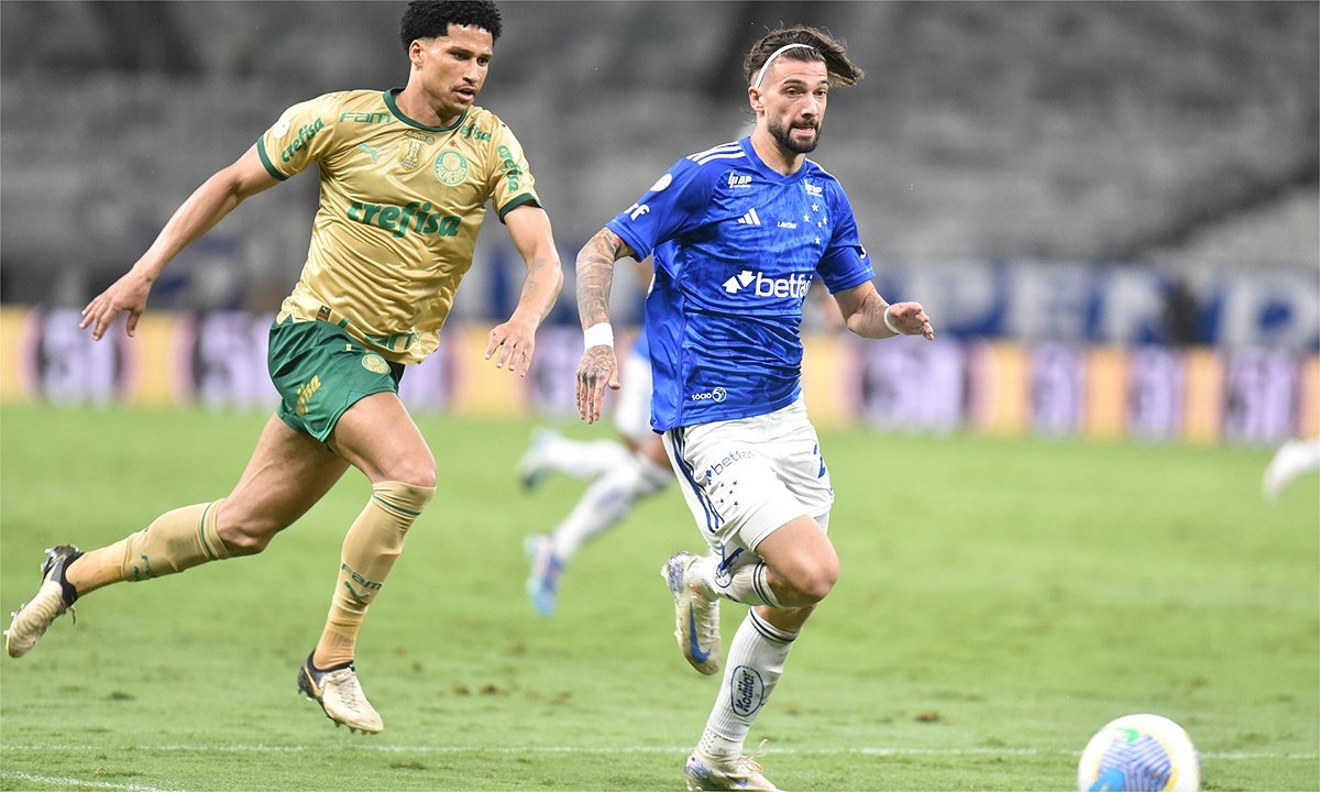 Cruzeiro perdeu de virada para o Palmeiras (foto: Ramon Lisboa/EM D.A Press)