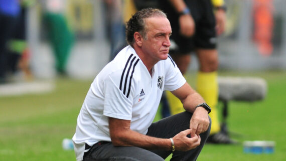 Cuca, treinador do Atlético, durante passagem pelo clube em 2022 (foto: Ramon Lisboa/EM/D.A Press)