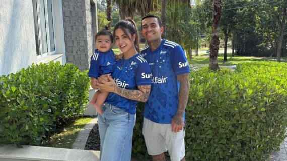 Reforço do Cruzeiro, Dudu passou Natal com a esposa e a filha (foto: Reprodução)